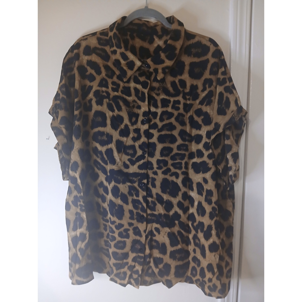 SHEIN Curve Animal Print Button Down Blouse